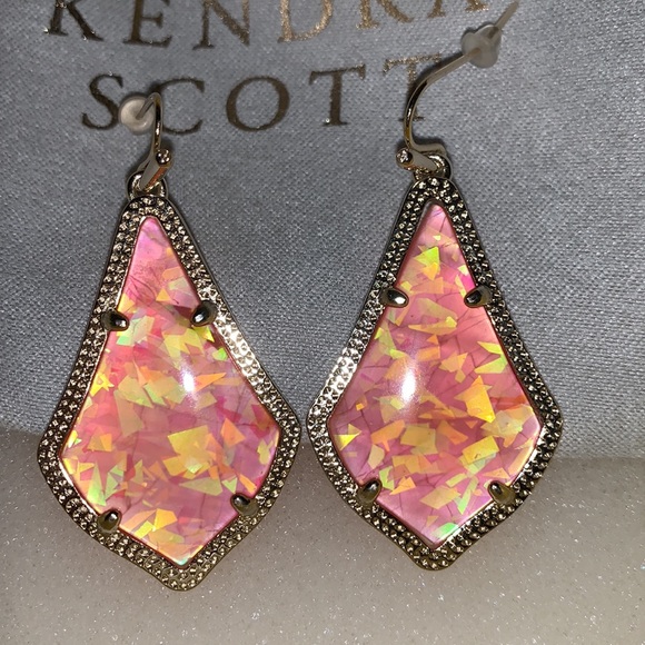 Kendra Scott Limited Edition Texas Release Coral Illusion Alex Earrings in gold - Picture 3 of 5